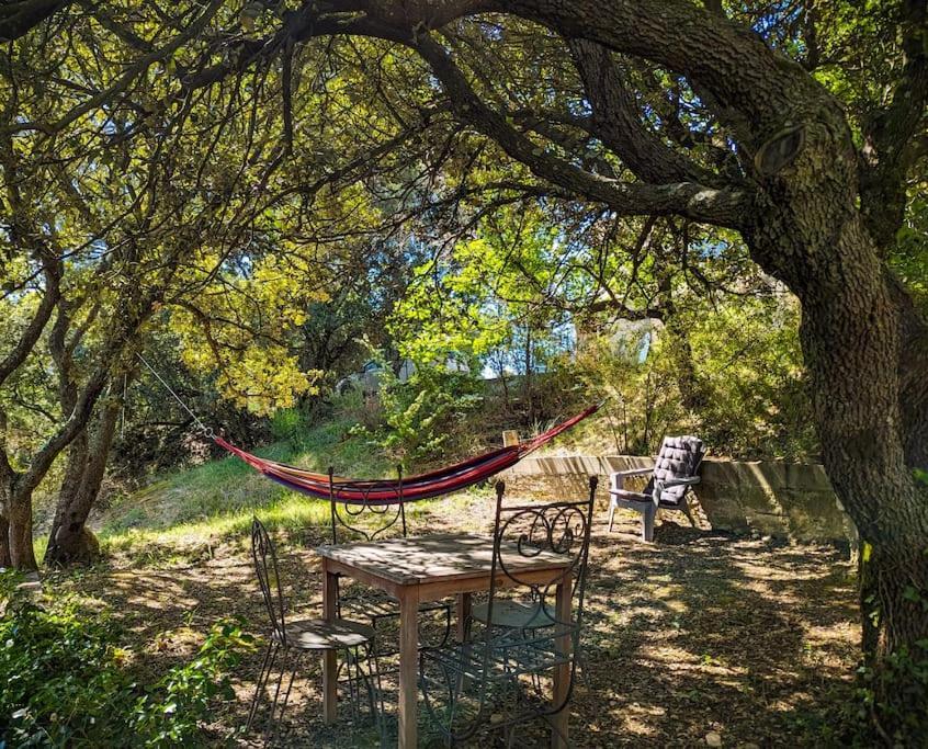 Villa Sous les Chênes à Peypin-d'Aigues Extérieur photo